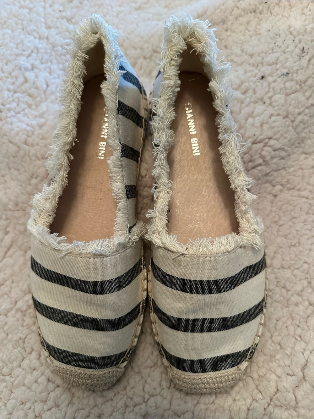 Gianni Bini Striped Canvas Cream & Black
Espadrille Flats Size 7  NEW